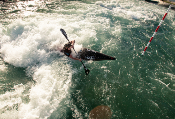 risiko-cedera-dan-cara-aman-berlatih-canoe-slalom