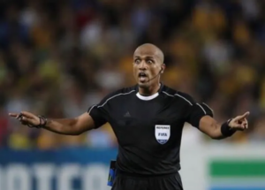 Kontroversi Wasit dalam Laga Sepak Bola Paling Krusial